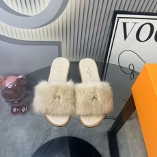 Louis Vuitton Slippers